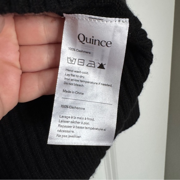 NWT QUINCE Women's Mongolian Cashmere Oversized V-Neck Sweater Black Size Medium - Picture 7 of 11